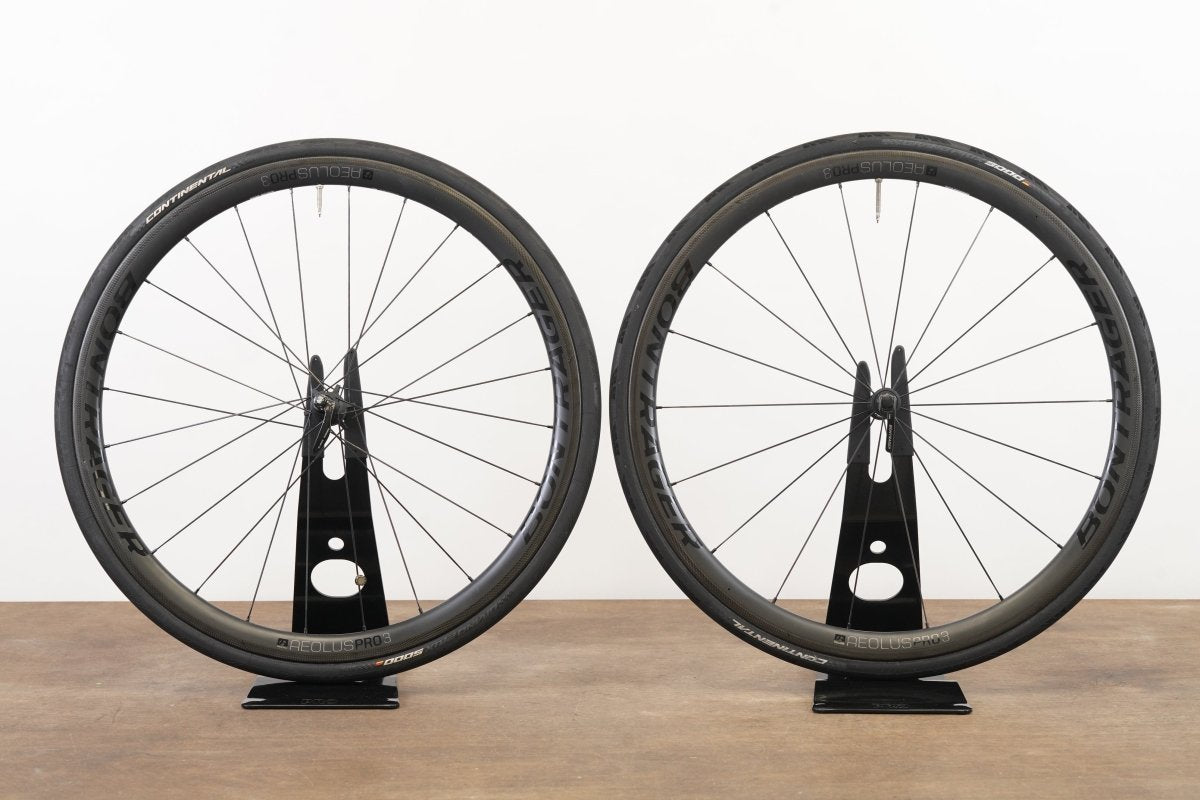 Bontrager Aeolus Pro 3 TLR Carbon Tubeless Clincher Rim Brake Wheelset 11 Speed