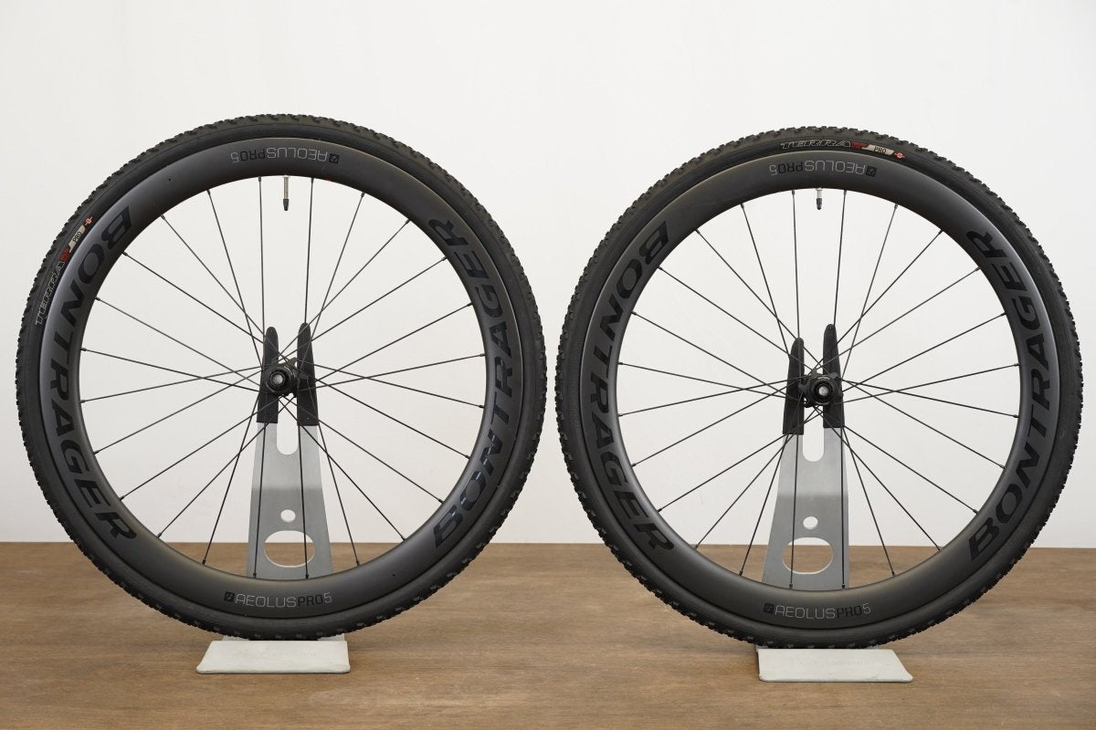 Bontrager Aeolus Pro 5 TLR Carbon Tubeless Clincher Disc Brake Wheelset 11 Speed