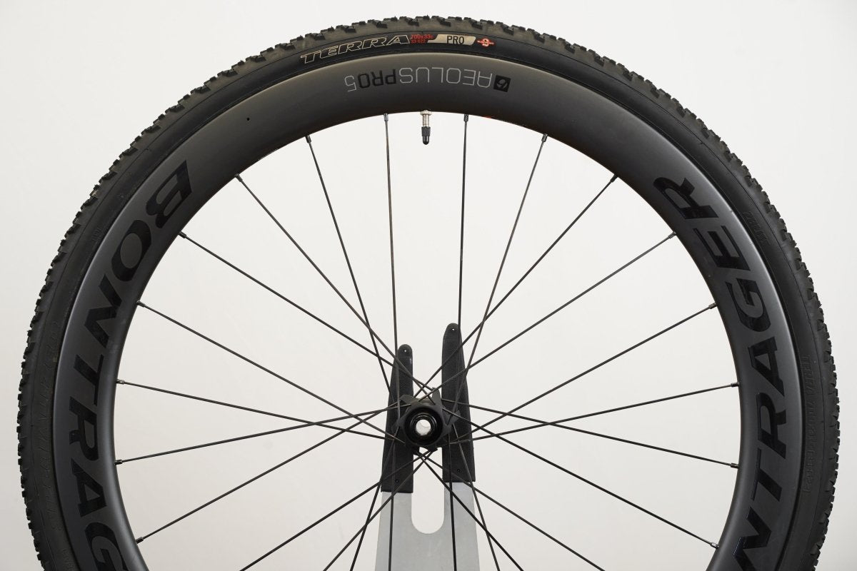 Bontrager Aeolus Pro 5 TLR Carbon Tubeless Clincher Disc Brake Wheelset 11 Speed
