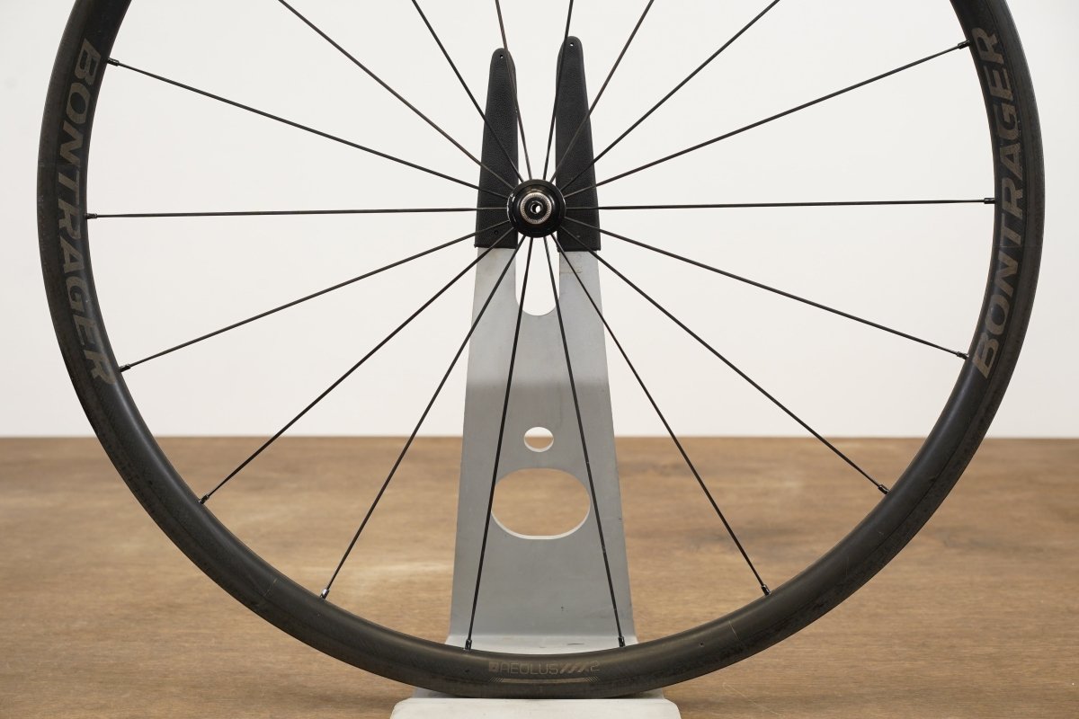 Bontrager Aeolus XXX 2 TLR Carbon Clincher Rim Brake Wheelset 11 Speed