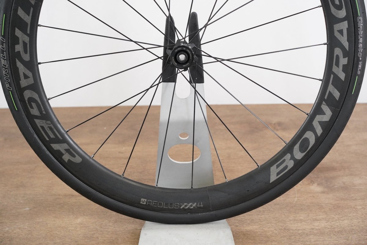 Bontrager Aeolus XXX 4 TLR Carbon Tubeless Clincher Disc Brake Wheelset 11 Speed