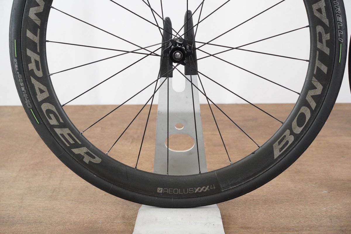 Bontrager Aeolus XXX 4 TLR Carbon Tubeless Clincher Disc Brake Wheelset 11 Speed
