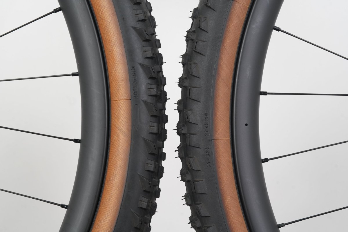 Bontrager Line Pro 30 Carbon Tubeless Disc Brake MTB Wheelset XDR 12 Speed