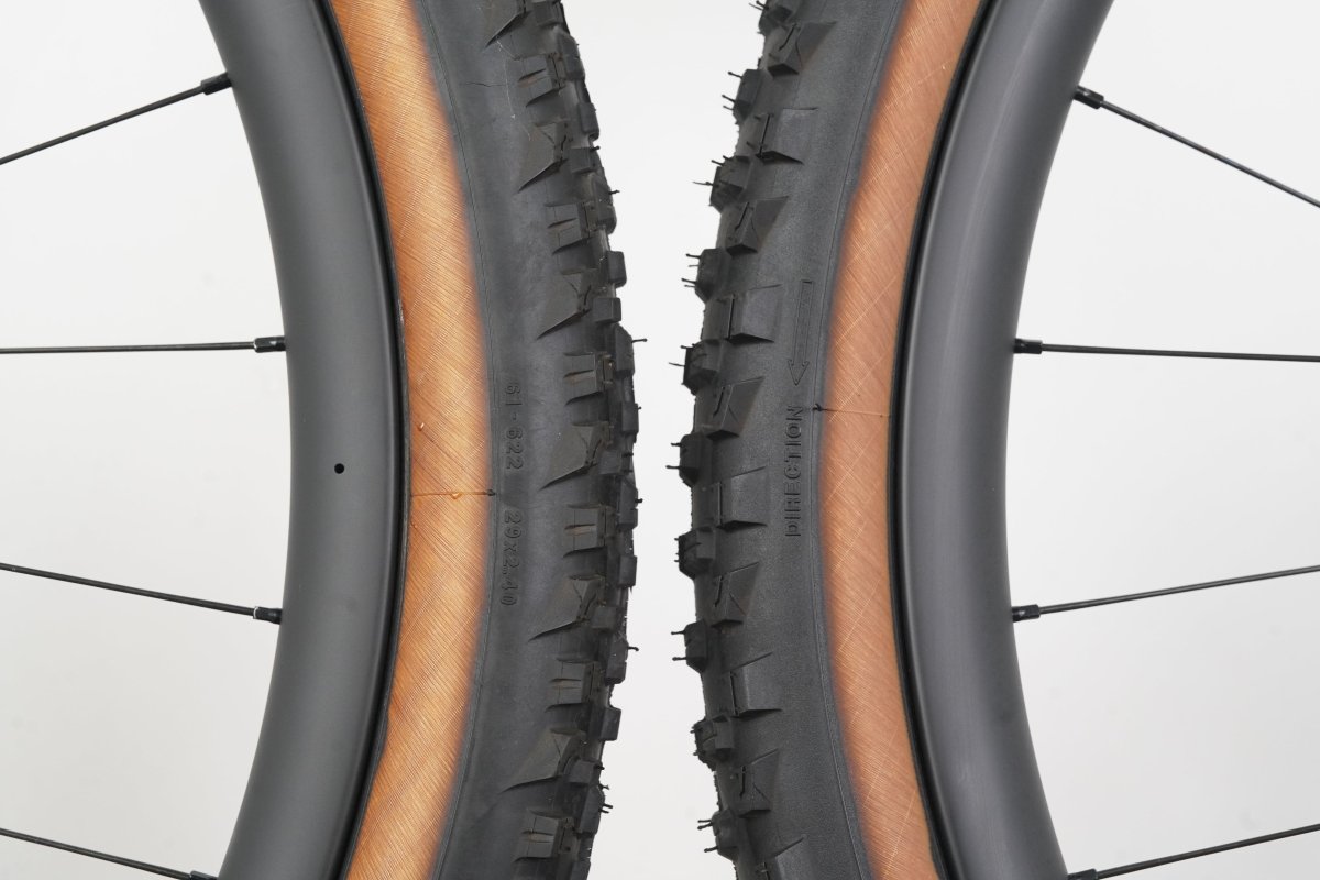 Bontrager Line Pro 30 Carbon Tubeless Disc Brake MTB Wheelset XDR 12 Speed