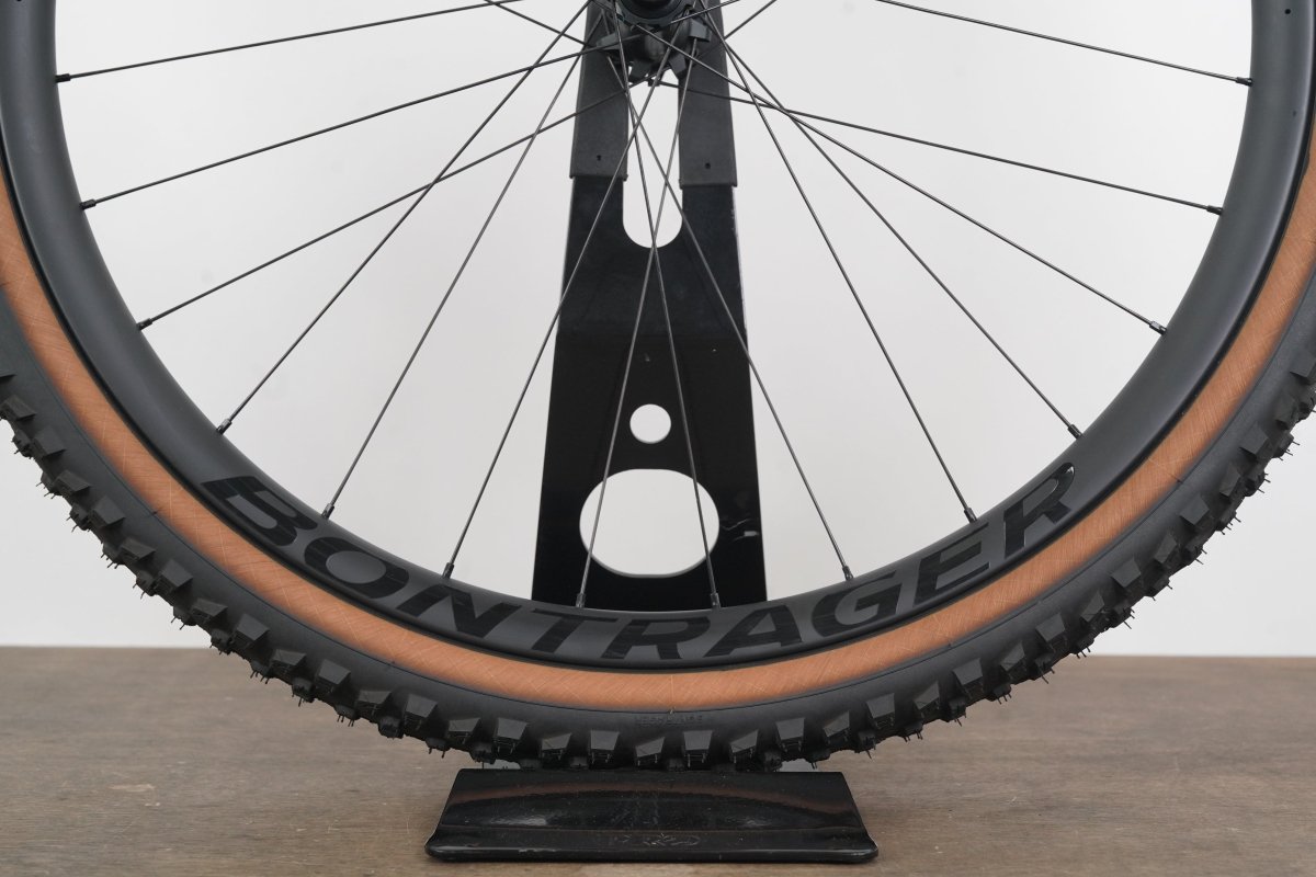 Bontrager Line Pro 30 Carbon Tubeless Disc Brake MTB Wheelset XDR 12 Speed