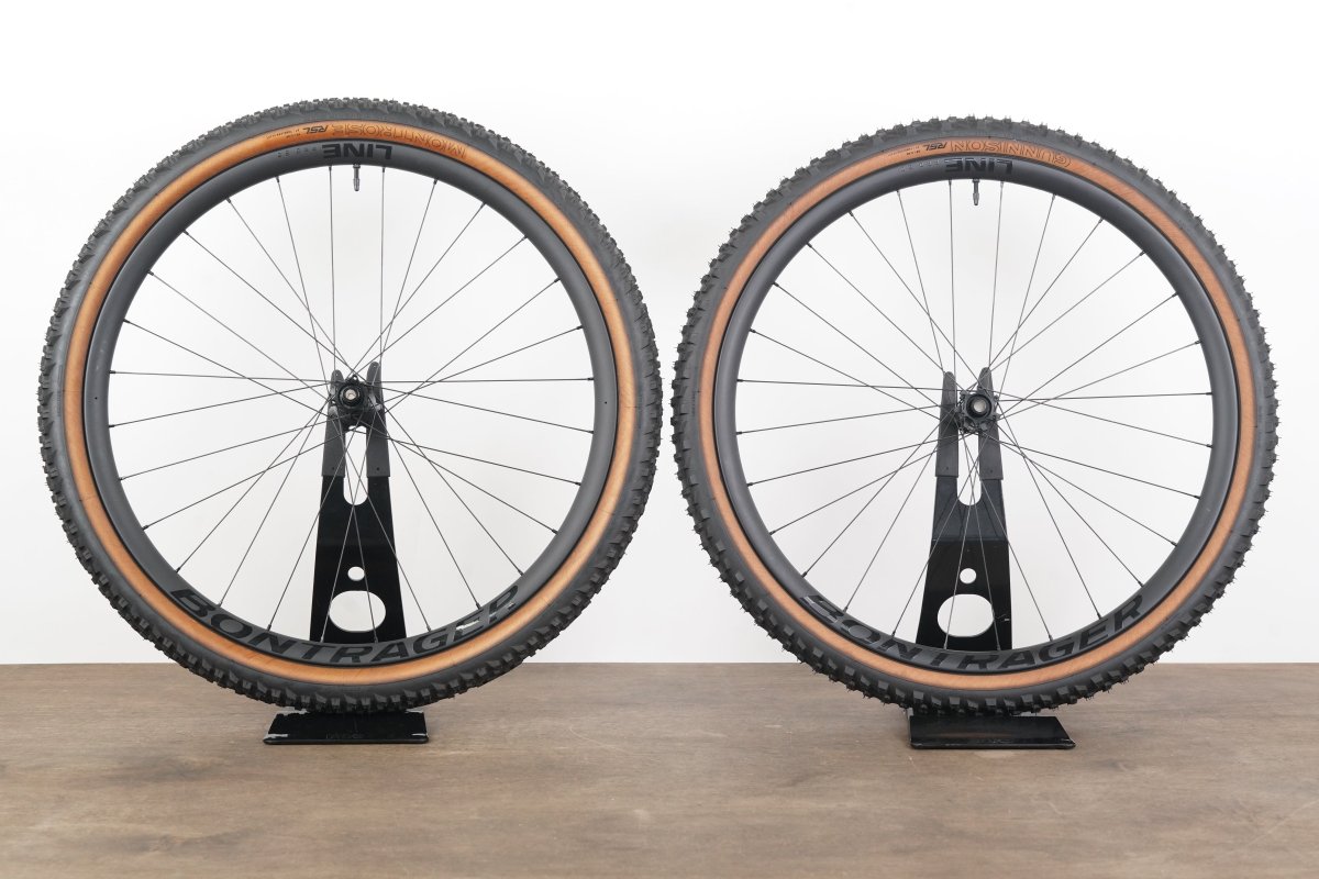 Bontrager Line Pro 30 Carbon Tubeless Disc Brake MTB Wheelset XDR 12 Speed