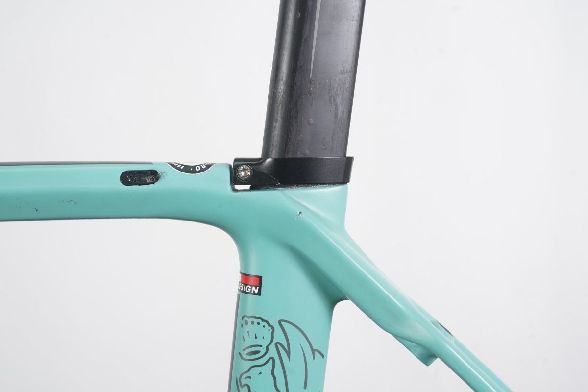 * Damaged* 54cm Bianchi Oltre XR1 Carbon Rim Brake Road Frameset