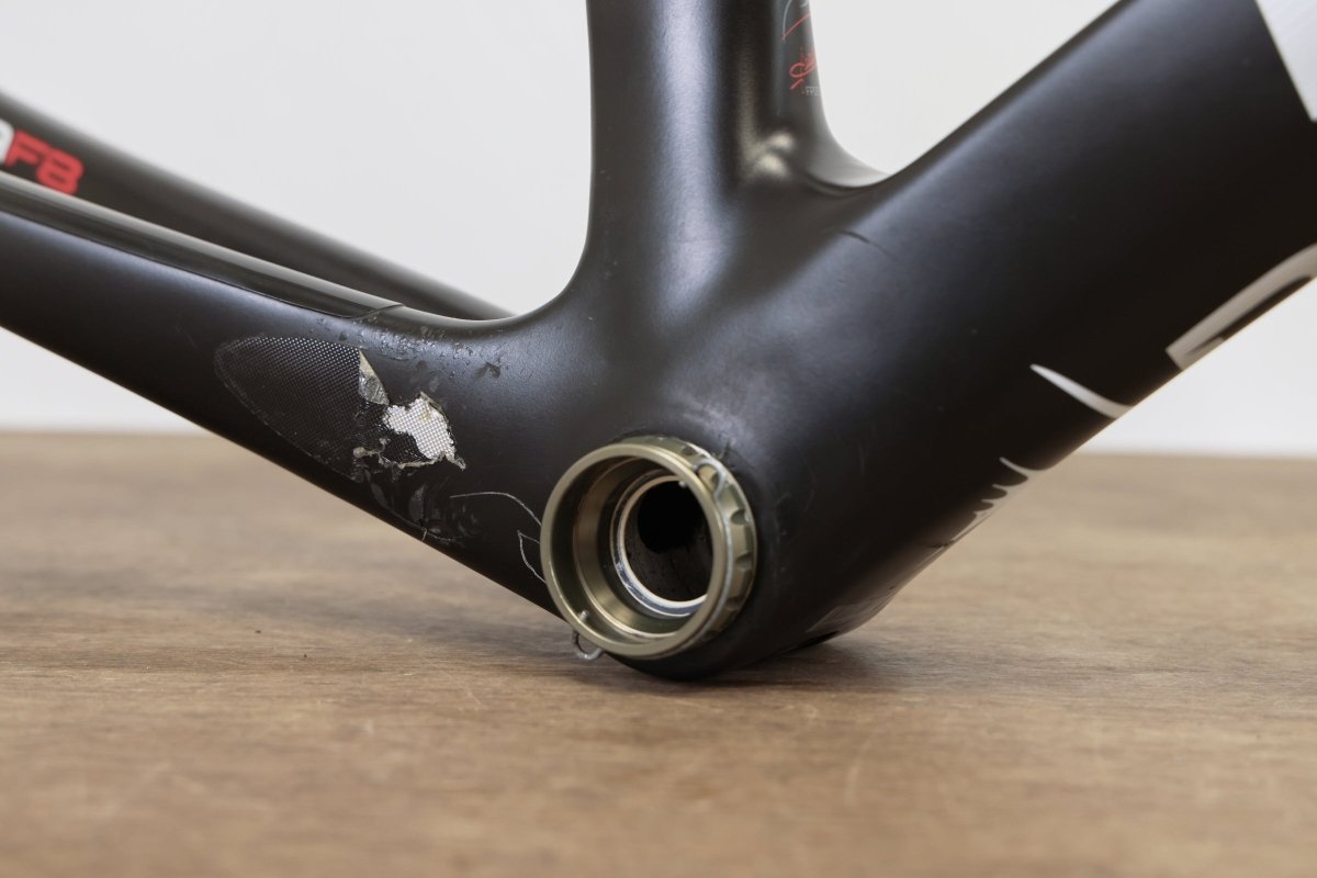 *Damaged* 59cm Pinarello Dogma F8 Carbon Rim Brake Frameset