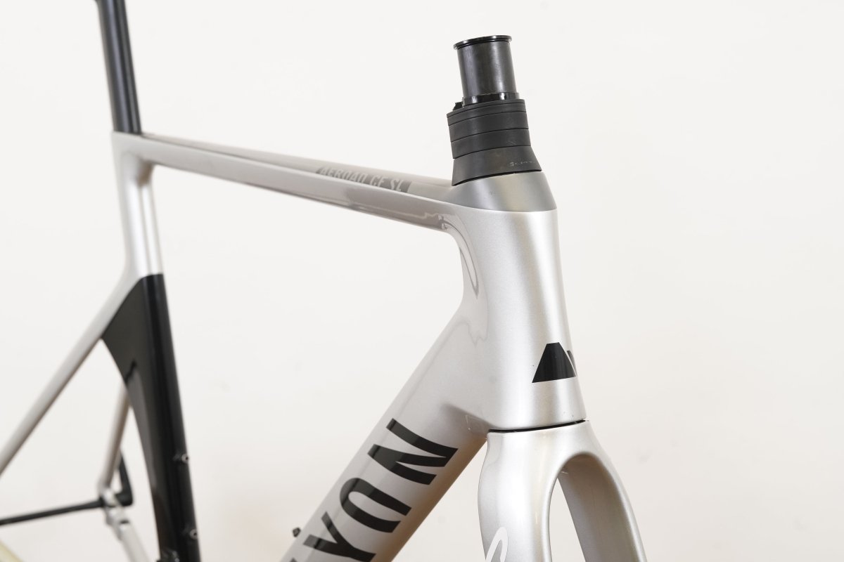 *Damaged* M (Medium) Canyon Aeroad CF SL Carbon Disc Brake Road Frameset