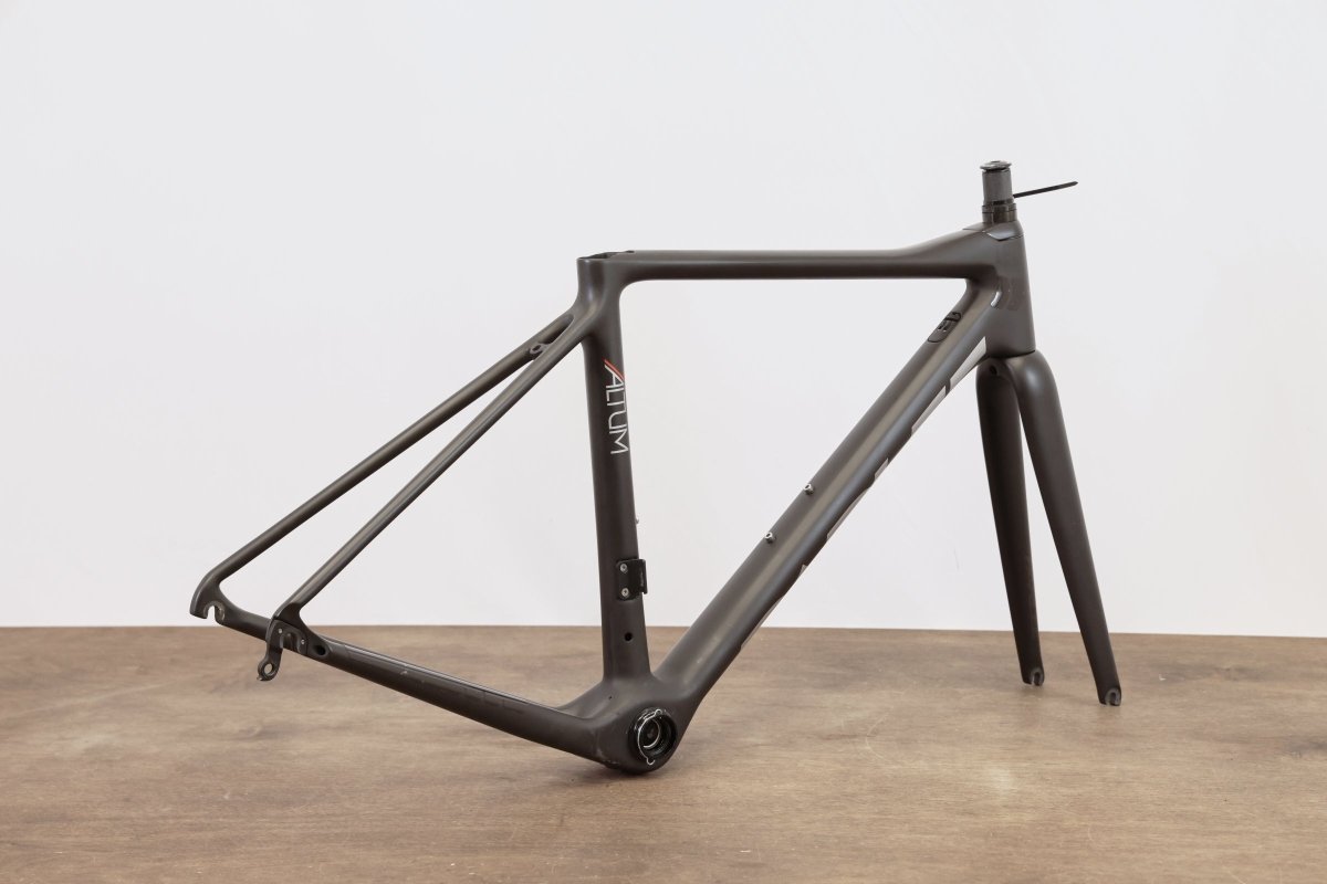*Damaged* XS Parlee Altum Carbon Rim Brake Road Frameset
