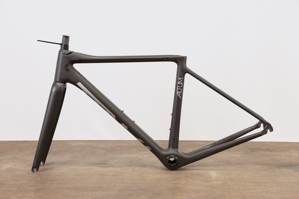 *Damaged* XS Parlee Altum Carbon Rim Brake Road Frameset