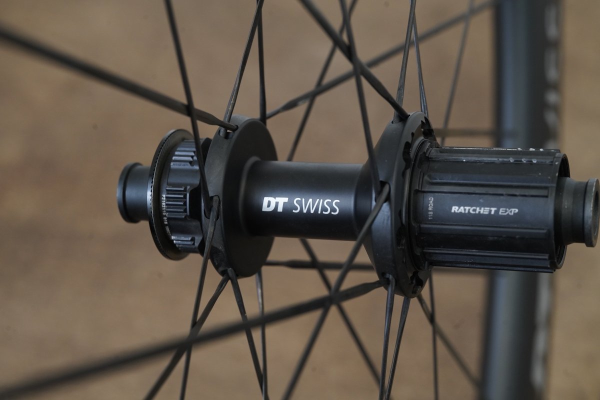 DT Swiss ARC 1100 DICUT Carbon Tubeless Disc Wheelset Shimano/SRAM 11 Speed