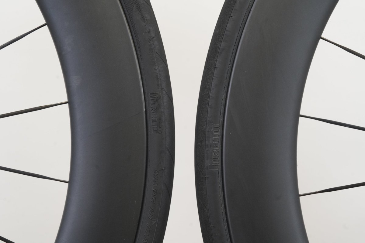 DT Swiss ARC 1100 DICUT Carbon Tubeless Disc Wheelset Shimano/SRAM 11 Speed