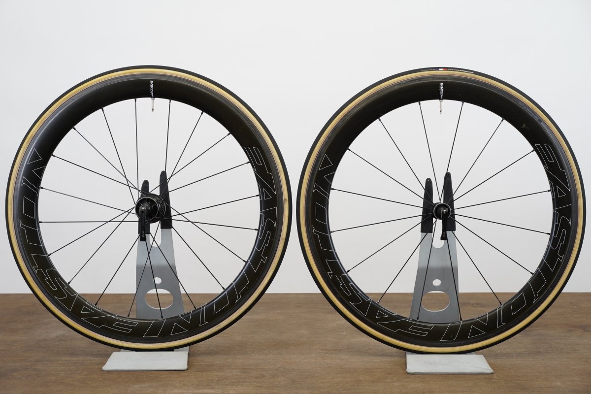 Easton EC90 Aero Carbon Clincher Rim Brake Wheelset Shimano/SRAM 11 Speed EC 90
