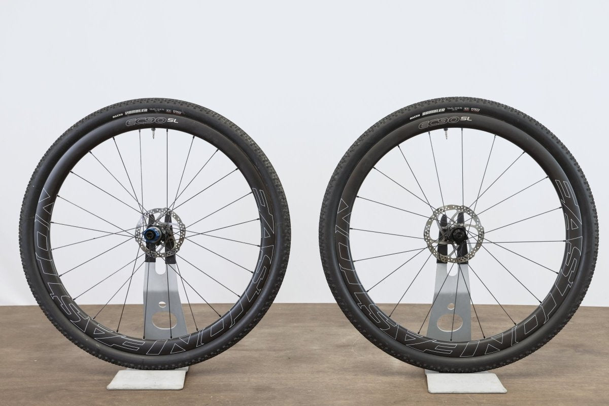 Easton EC90 SL Carbon Tubeless Disc Brake Wheelset Shimano/SRAM 10 Speed EC 90
