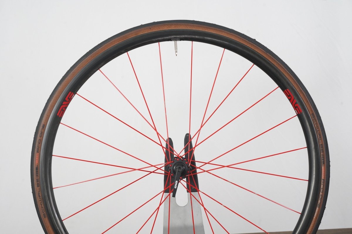 ENVE SES 2.2 Gen 2 Carbon Tubeless Clincher Rim Brake Wheelset XDR