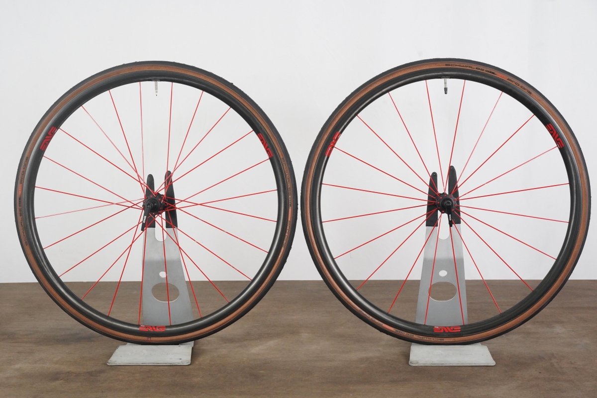 ENVE SES 2.2 Gen 2 Carbon Tubeless Clincher Rim Brake Wheelset XDR