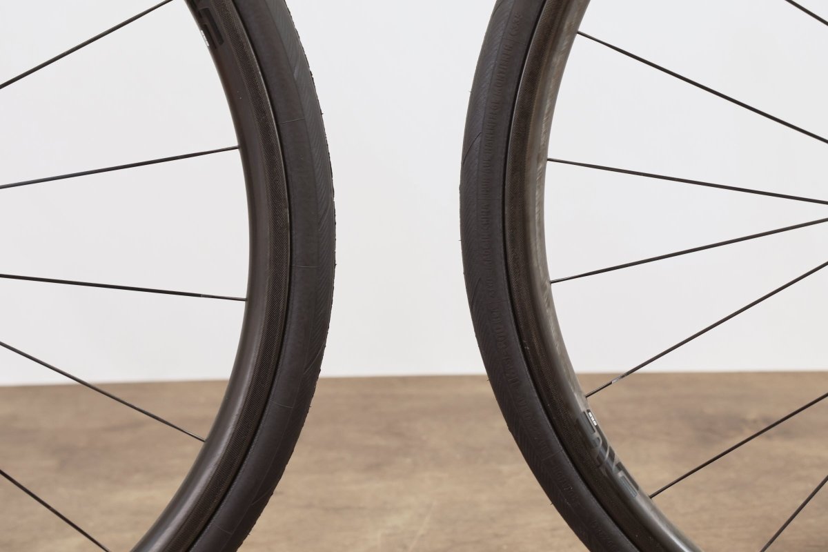 ENVE SES 2.2 Gen 2 Chris King R45 Carbon Tubeless Rim Brake Wheelset 11 Speed