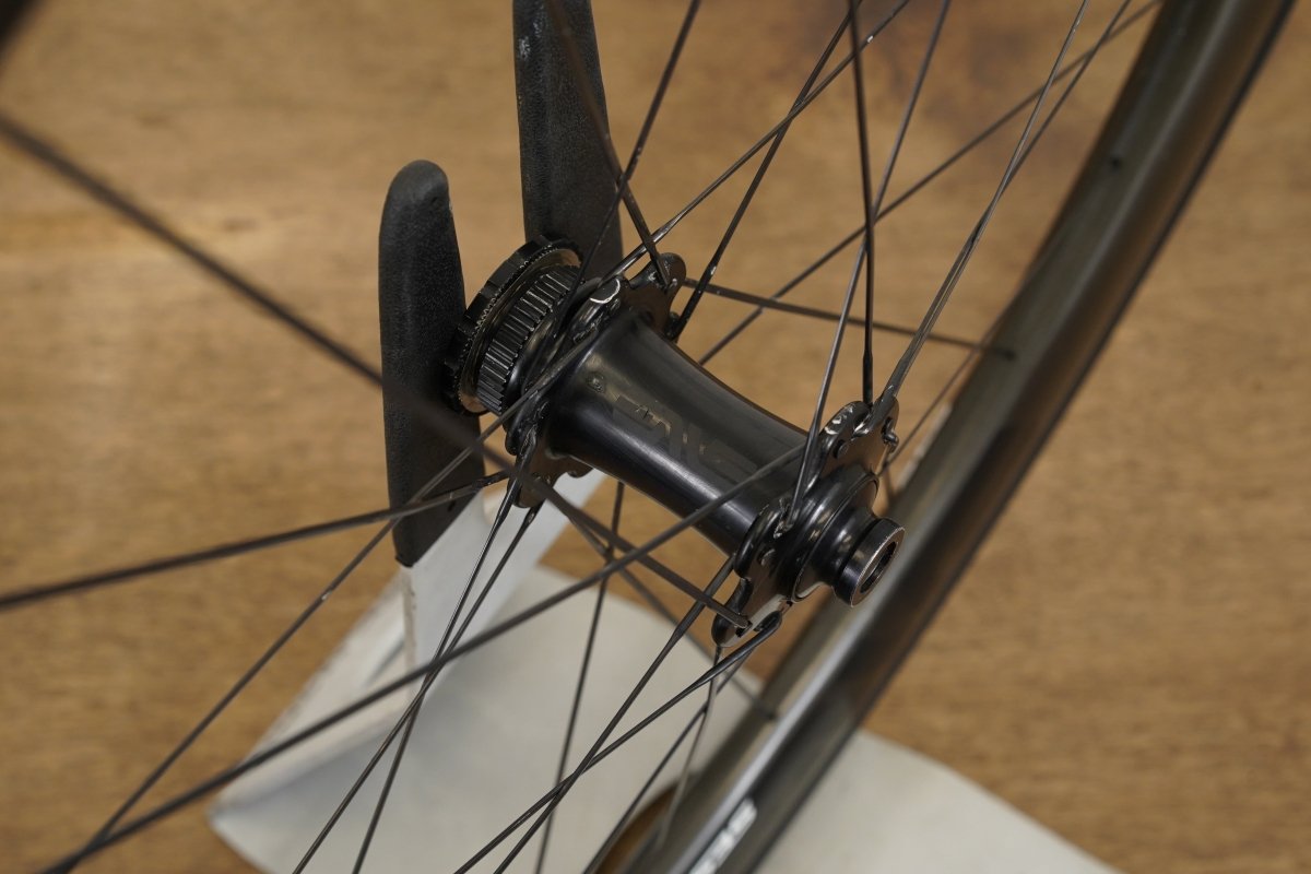 ENVE SES 5.6 Carbon Tubeless Clincher Disc Wheelset Shimano/SRAM 11 Speed