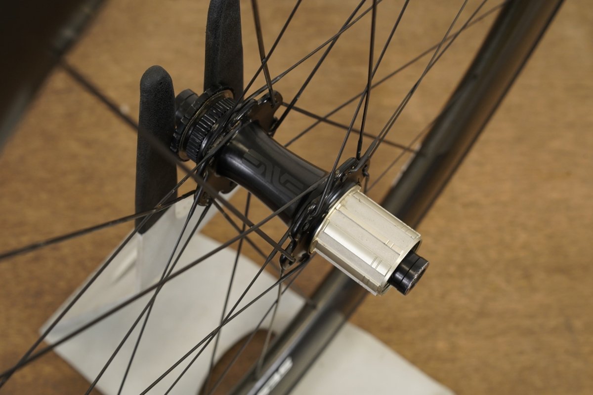 ENVE SES 5.6 Carbon Tubeless Clincher Disc Wheelset Shimano/SRAM 11 Speed