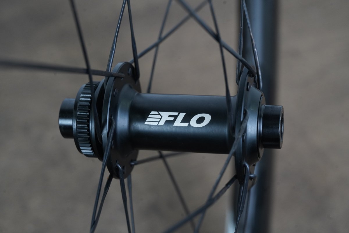 FLO G700 Carbon Tubeless Clincher Disc Brake Wheelset XDR 12 speed