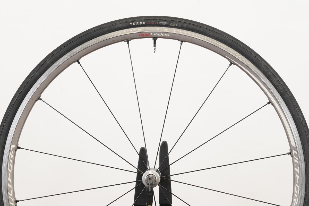 FRONT Shimano Ultegra WH-6700 Alloy Tubeless Clincher Rim Brake Wheel