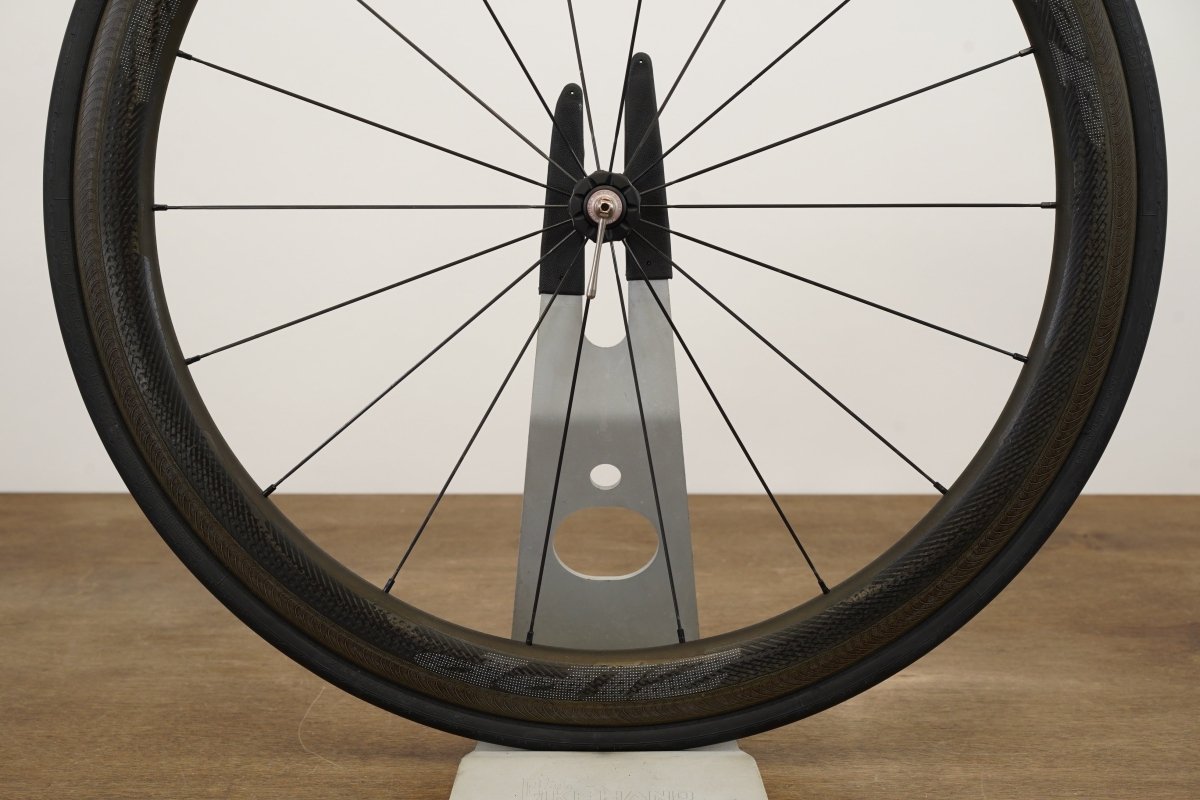 FRONT Zipp 303 NSW Cognition Carbon Clincher Rim Brake Wheel