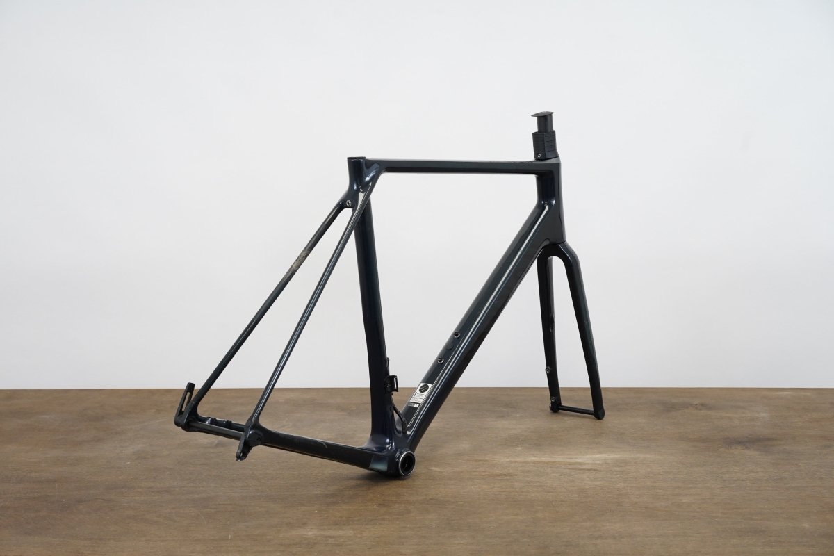 L (Large) Canyon Ultimate CF SLX Carbon Disc Brake Road Frameset *Repaired*