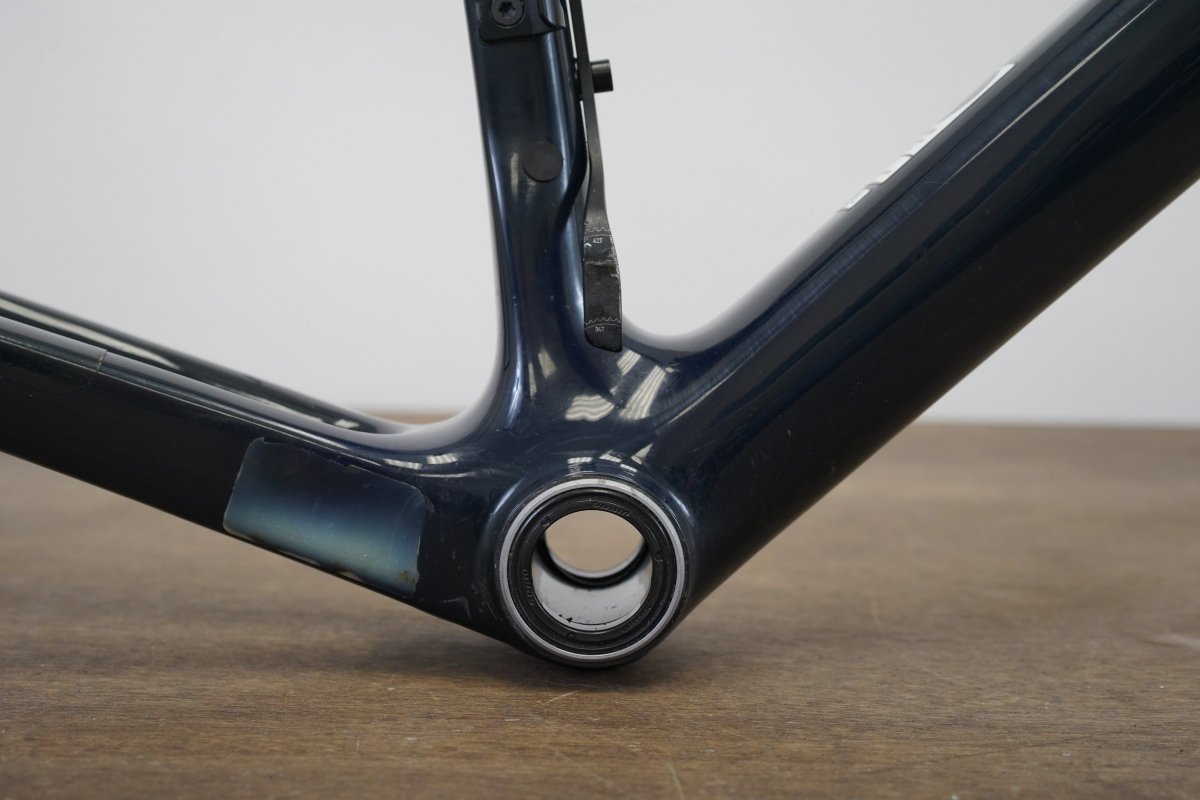 L (Large) Canyon Ultimate CF SLX Carbon Disc Brake Road Frameset *Repaired*