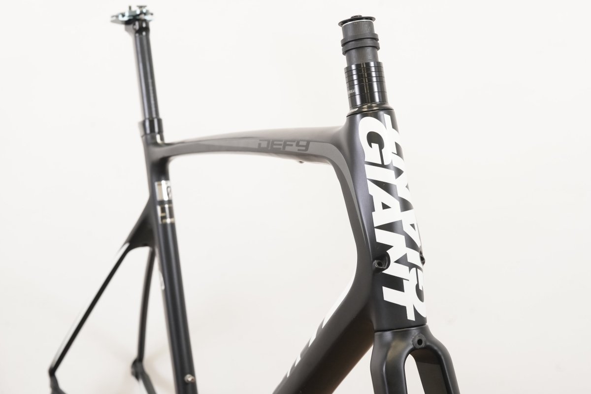 L (Large) Giant Defy Advanced 0 Carbon Rim Brake Road Frameset