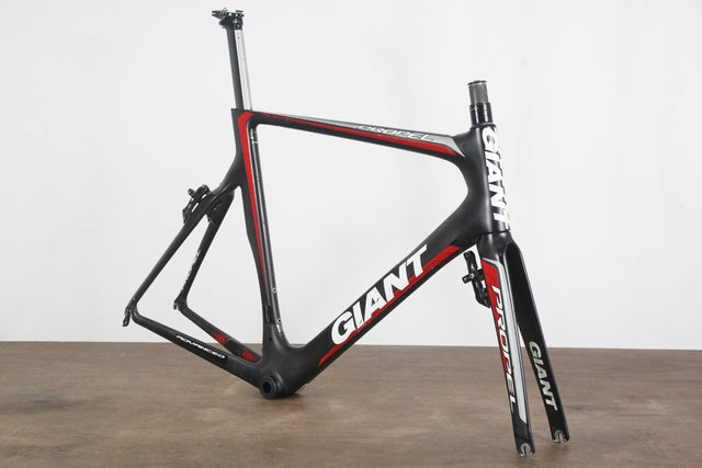 L (Large) Giant Propel Advanced SL ISP Carbon Aero Rim Brake Road Fram – Elevate Cycling L (Large) Giant Propel Advanced SL ISP Carbon Aero Rim Brake Road Fram – Elevate Cycling