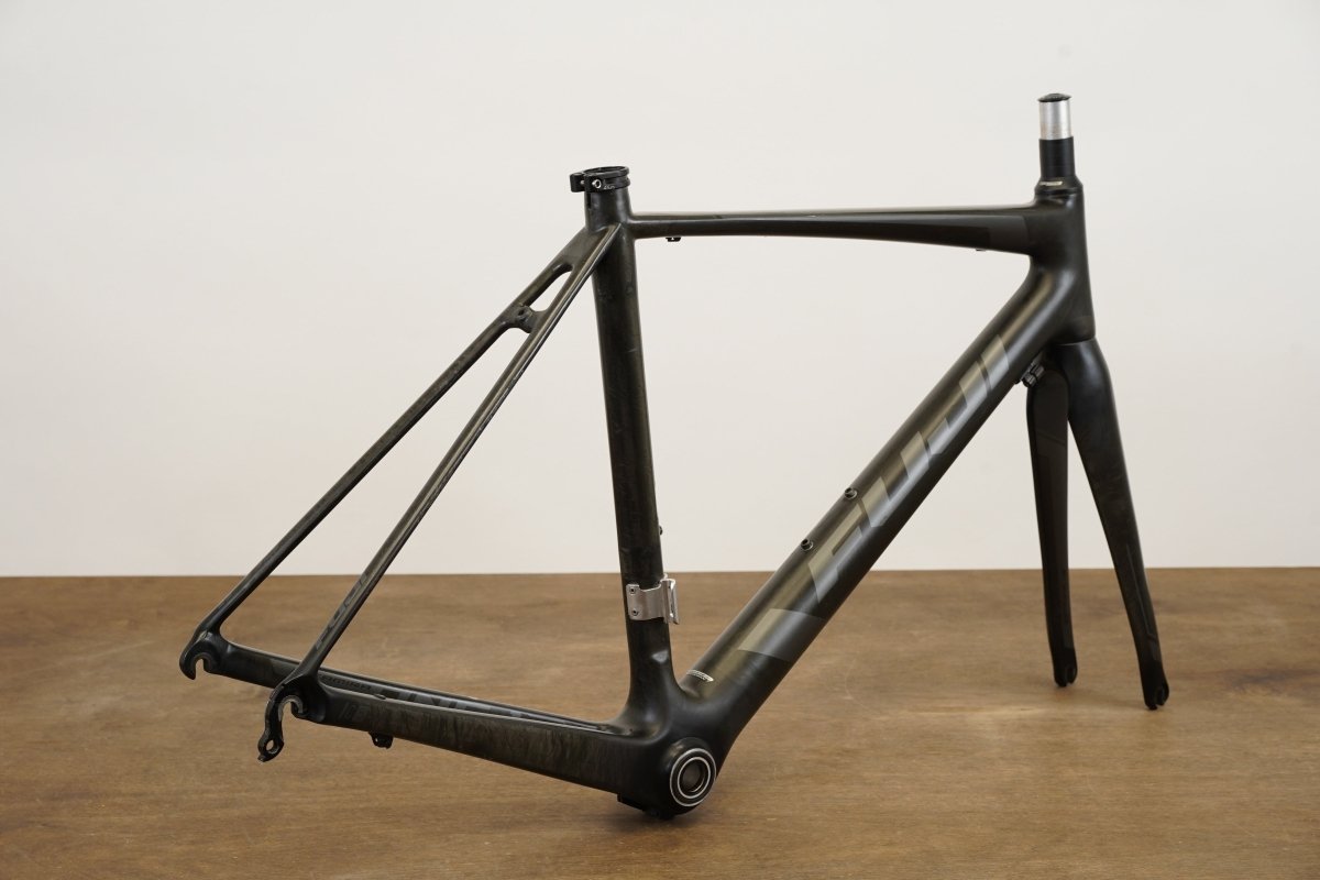 M (Medium) Fuji Altamira LE 1.1 Carbon Rim Brake Road Frameset