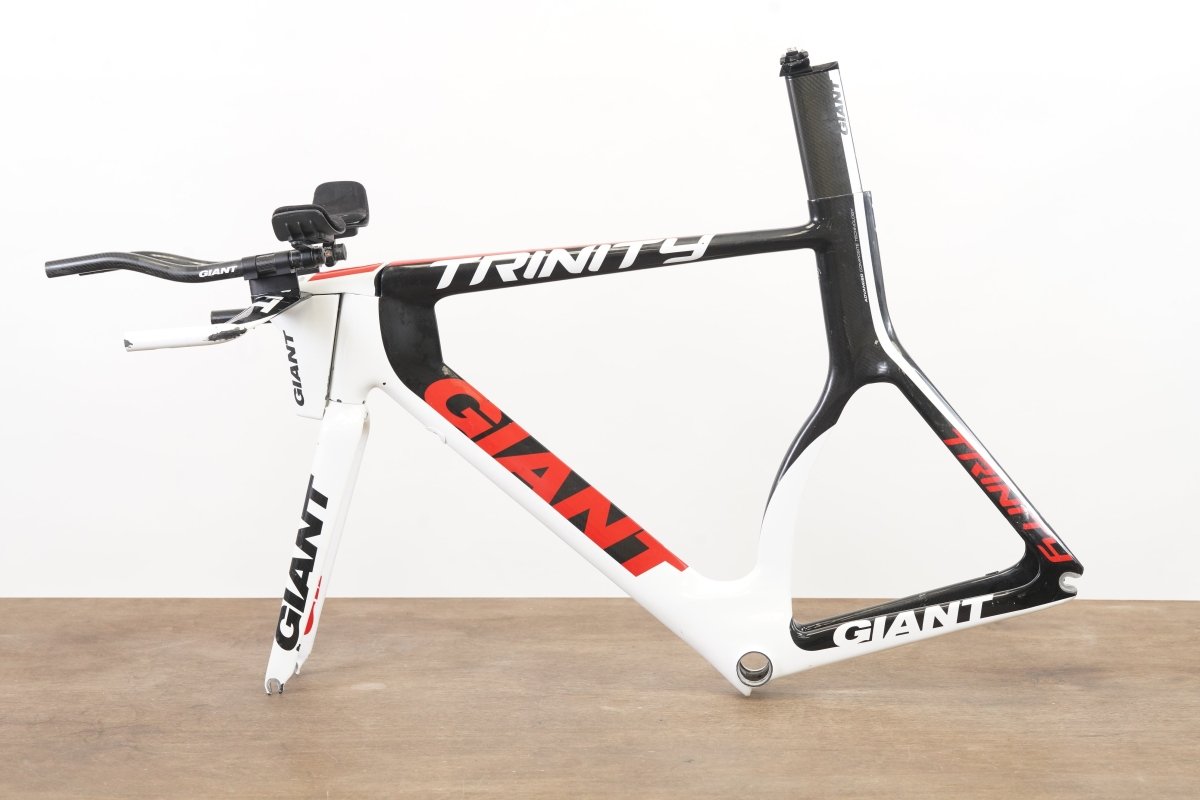 M (Medium) Giant Trinity Carbon Rim Brake TT Triathlon Frameset + Cockpit