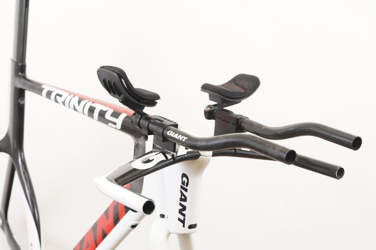 M (Medium) Giant Trinity Carbon Rim Brake TT Triathlon Frameset + Cockpit