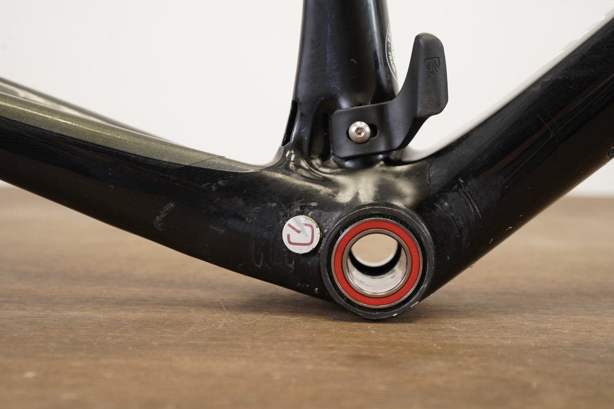 M (Medium) Trek Madone 7 Carbon Rim Brake Road Frameset