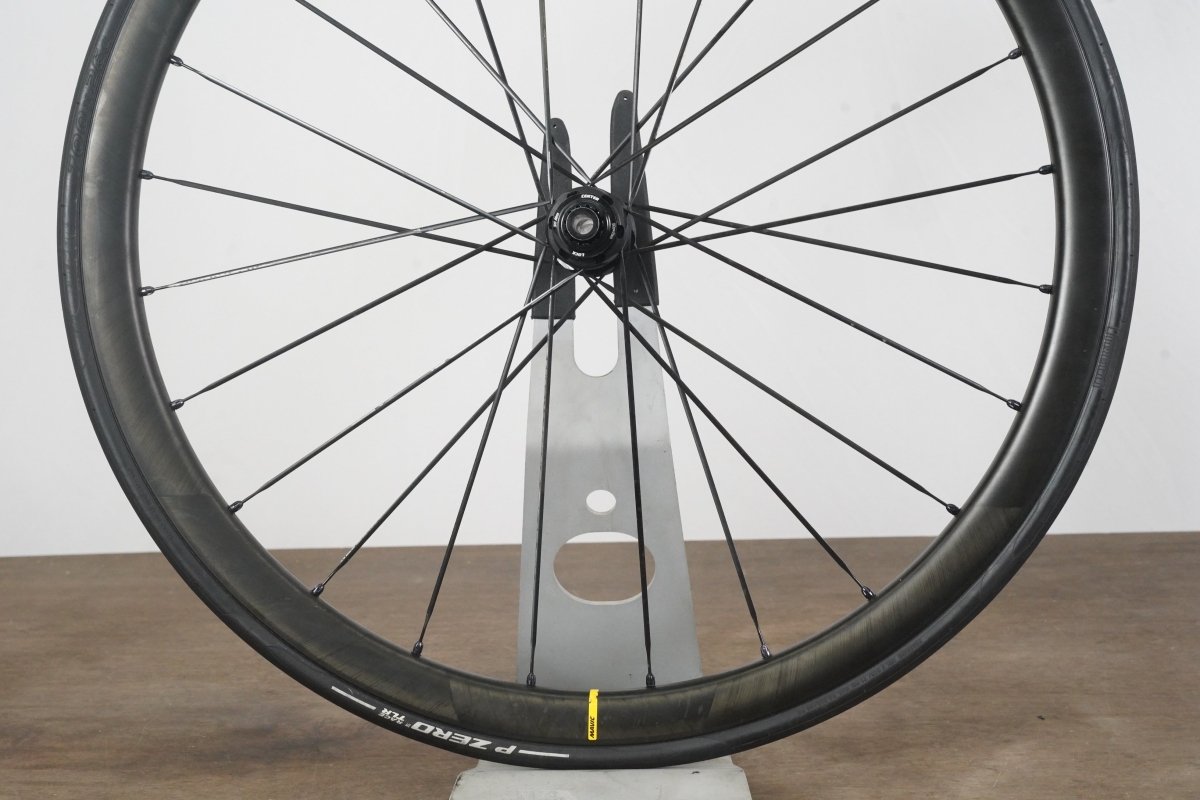 Mavic Cosmic SLR 32 Carbon Tubeless Clincher Disc Brake Wheelset 11 Speed