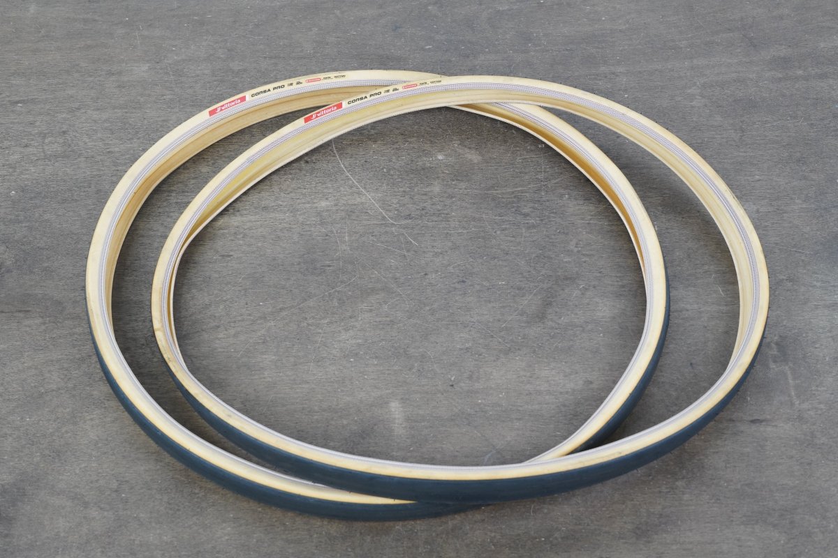 NEW (2) 700x28C 28mm Vittoria Corsa Pro Clincher Road Tires