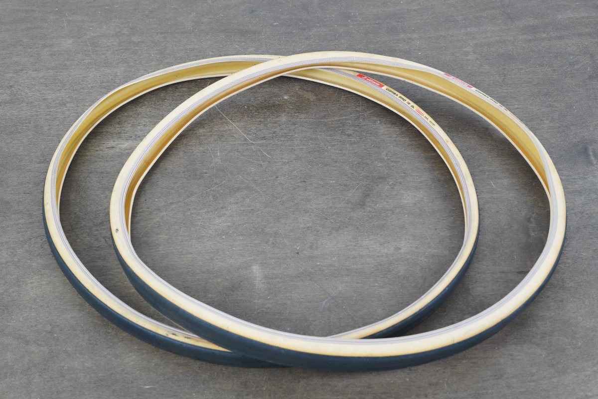 NEW (2) 700x28C 28mm Vittoria Corsa Pro Clincher Road Tires
