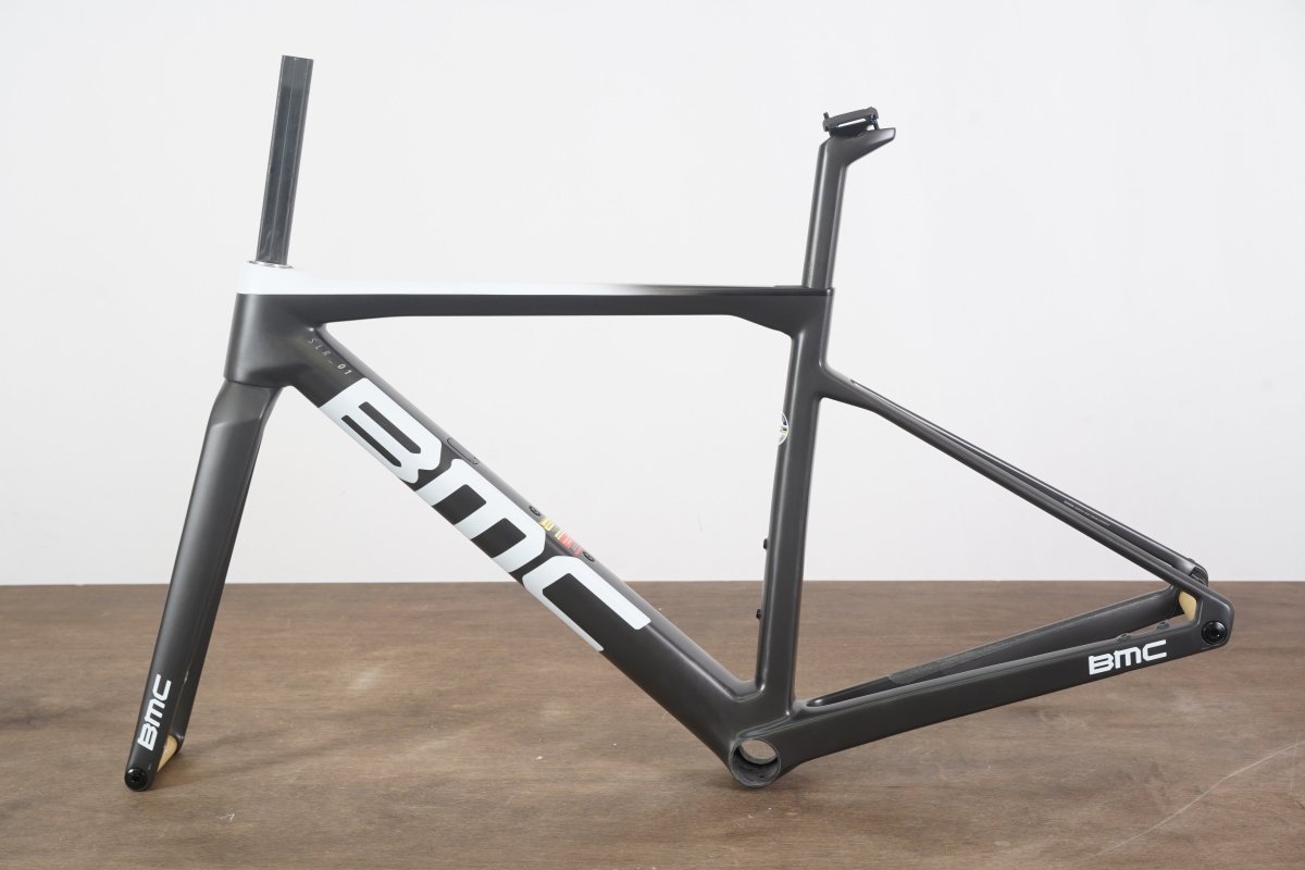 NEW 2022 47cm BMC Teammachine SLR01 Disc Team Frameset FRS CBN-WHT-WHT