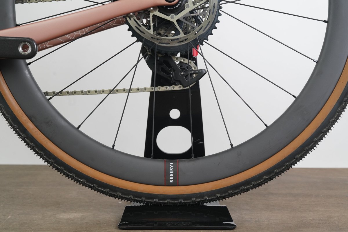 gravel bike rotor size NEW 2024 58cm Cervelo Aspero 5 Force AXS D2 Quarq Reserve Carbon Grave – Elevate Cycling Farbe:Nachtschwarz Geo 2.5 | 2.5 MGSD and other debris trapped