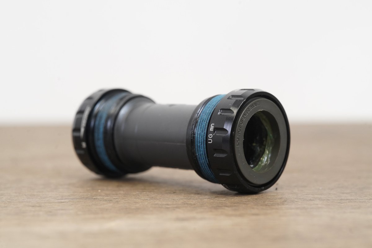 NEW Shimano SM-BBR60 68mm BSA Threaded 24mm Bottom Bracket