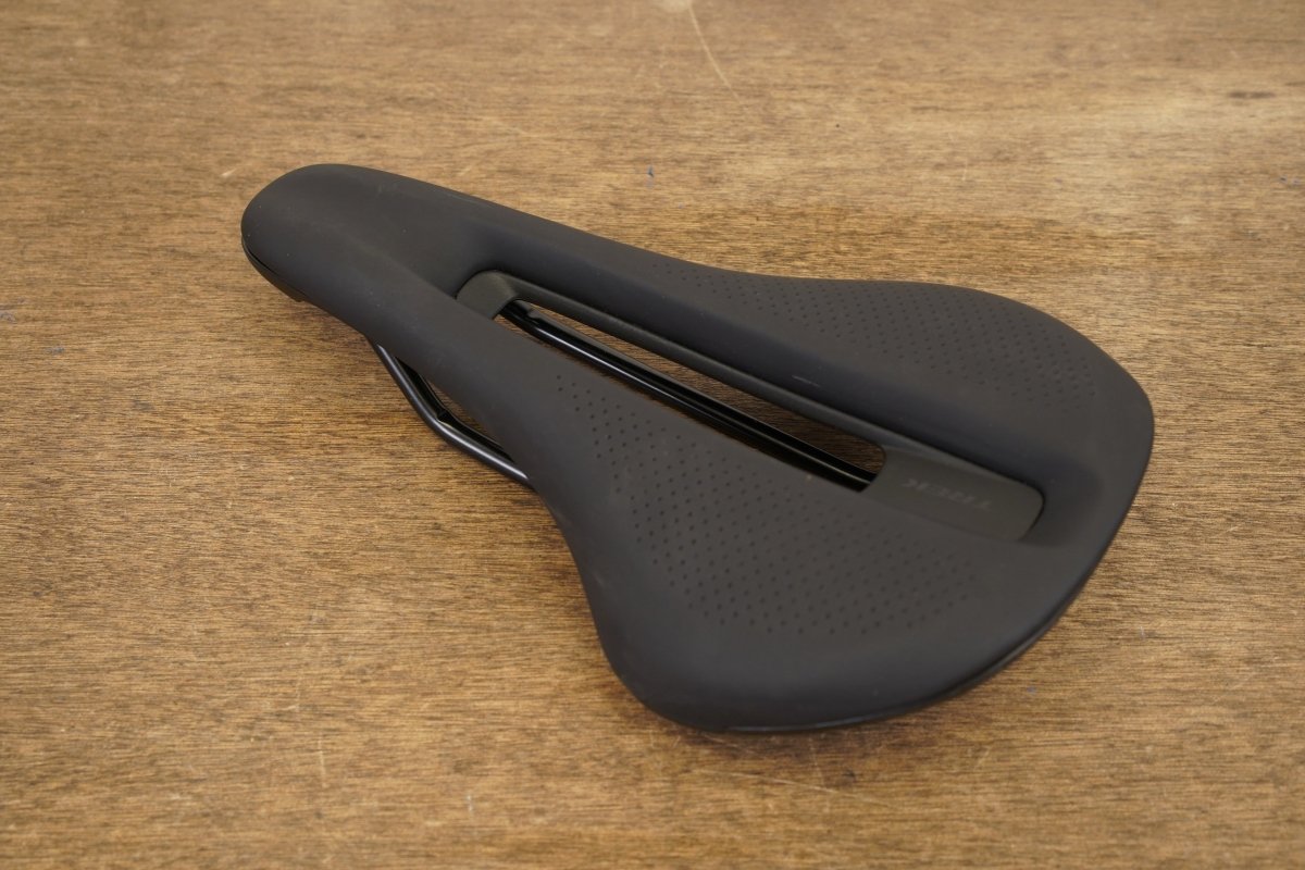 NEW TAKE-OFF 145mm Bontrager Verse Comp Chromoly Rail Road Saddle 297g