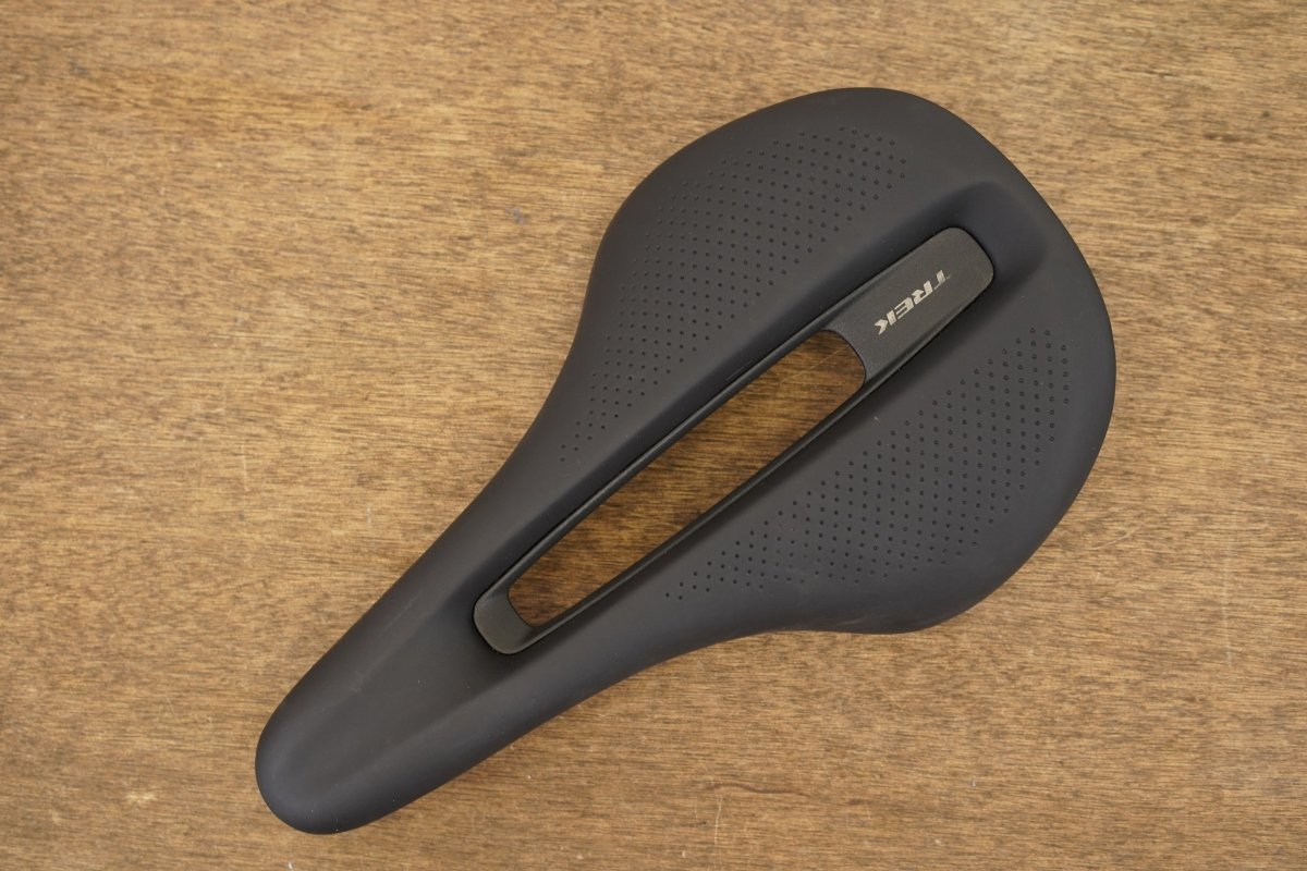 NEW TAKE-OFF 145mm Bontrager Verse Comp Chromoly Rail Road Saddle 297g