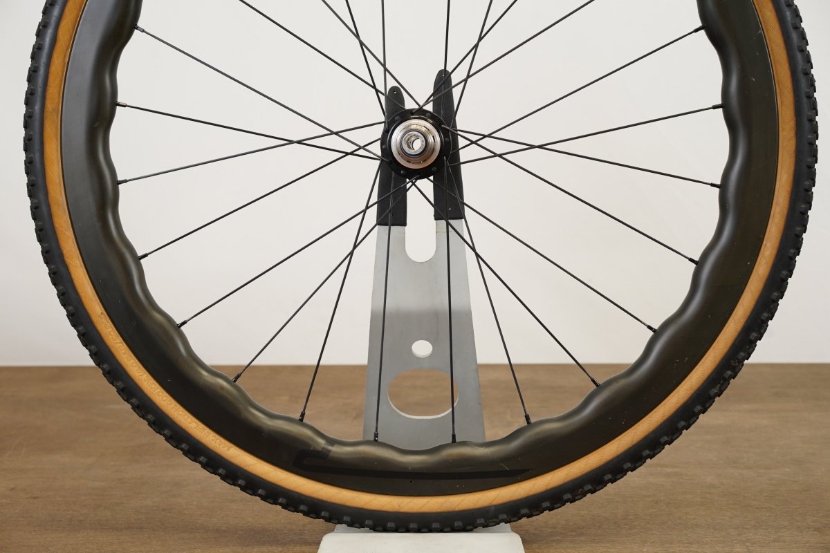 Princeton CarbonWorks Grit 4540 White Industries CLD Tubeless Carbon Disc Wheelset