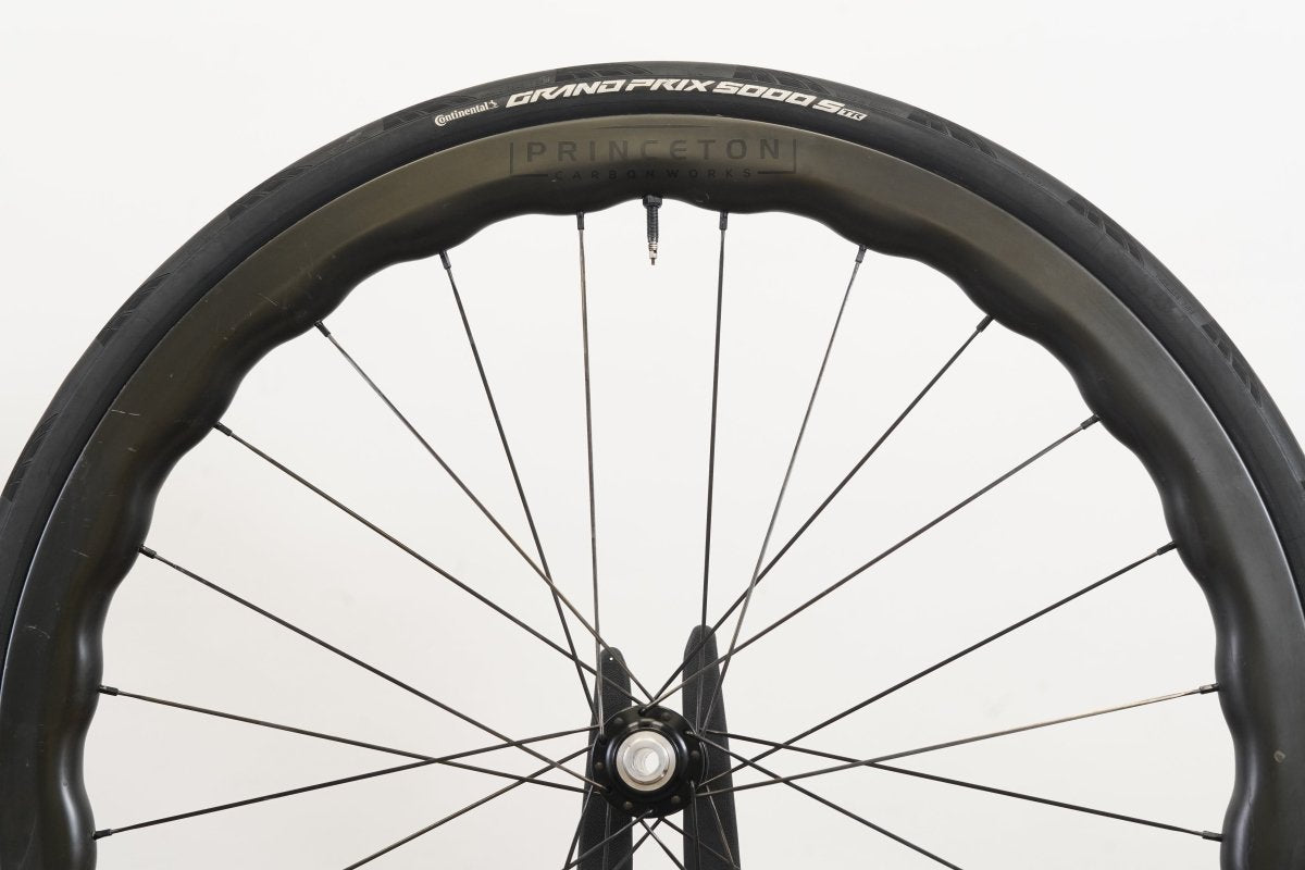 Princeton CarbonWorks Grit 4540 White Industries CLD Tubeless Carbon Disc Wheelset