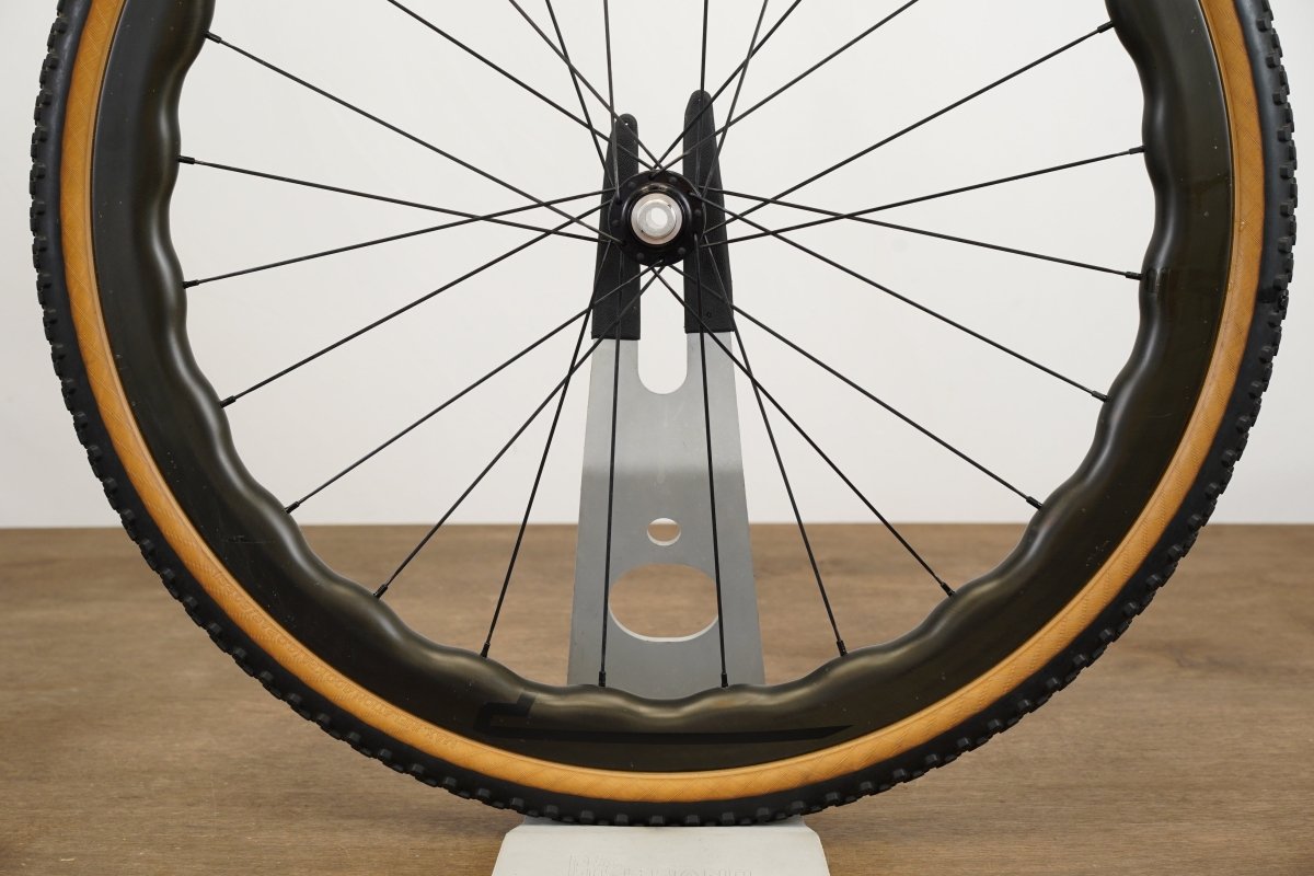 Princeton CarbonWorks Grit 4540 White Industries CLD Tubeless Carbon Disc Wheelset