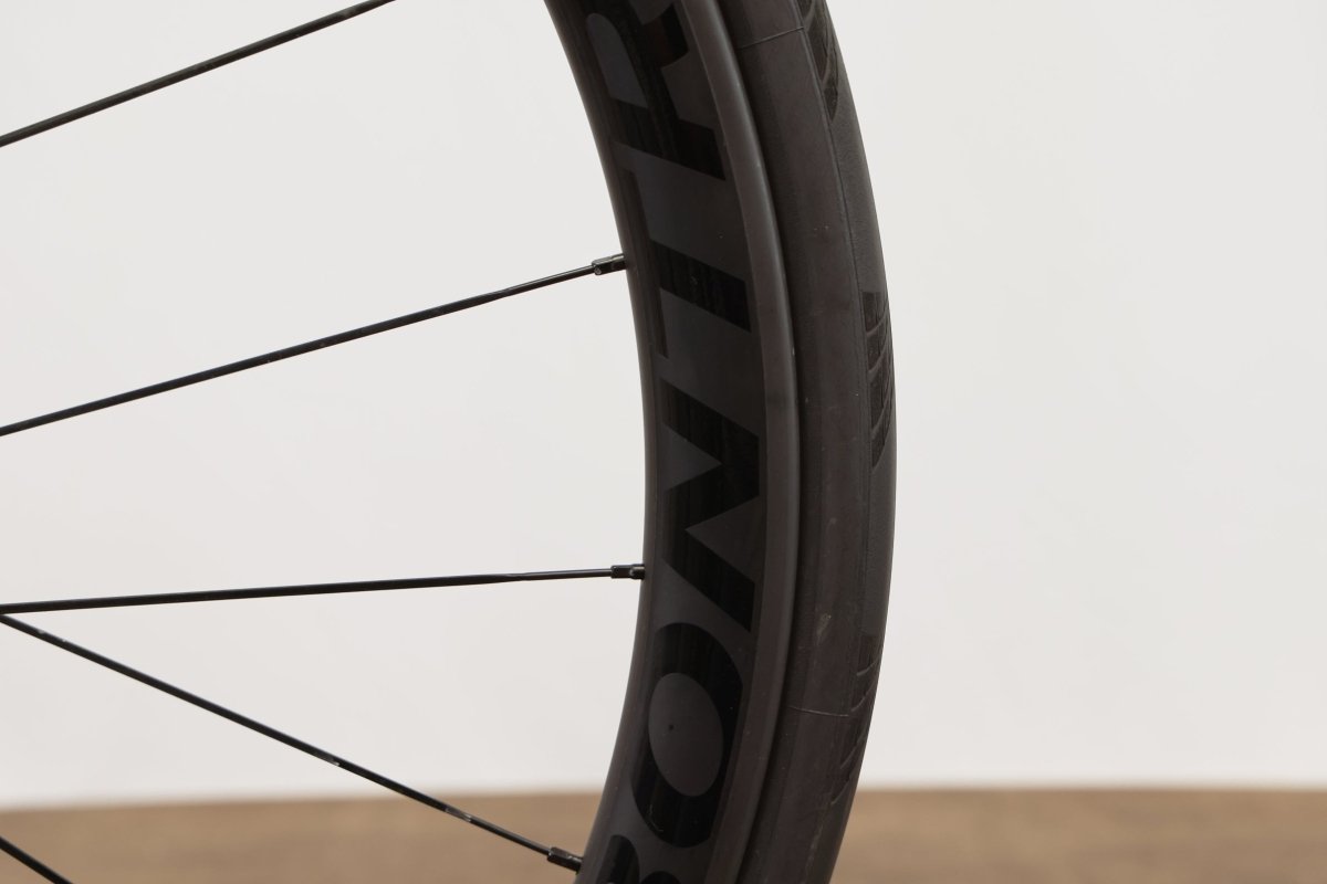 REAR Bontrager Aeolus Elite 35 TLR Carbon Tubeless Clincher Disc