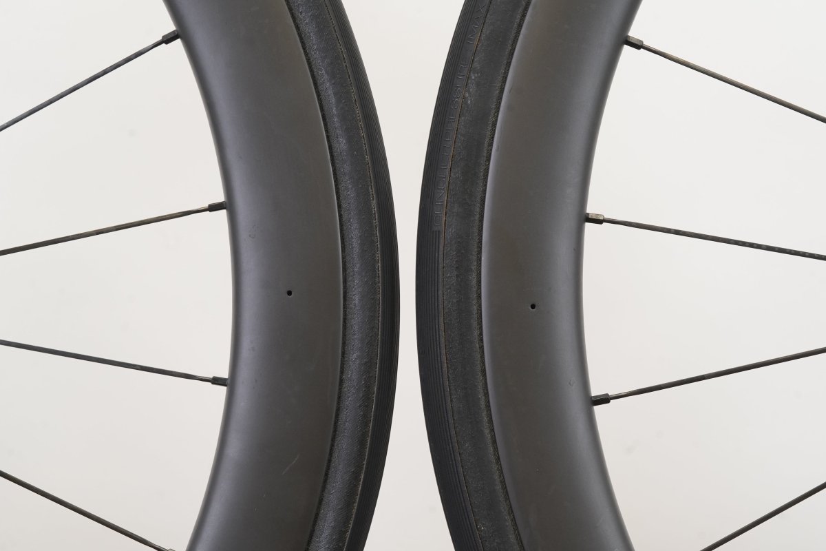 Reserve 40/44 DT Swiss 180 Tubeless Disc Brake Wheelset Campagnolo 11 Speed
