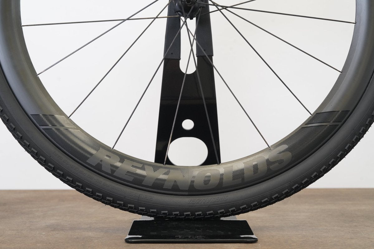 Reynolds 46 Aero Industry Nine Torch Carbon Tubeless Disc Brake Wheelset 11 Speed
