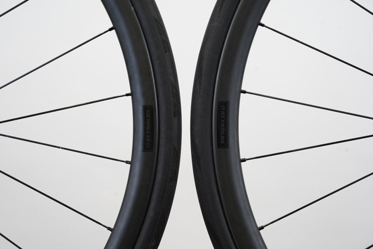 Reynolds Attack Carbon Tubeless Disc Brake Wheelset Shimano/SRAM 11 Speed